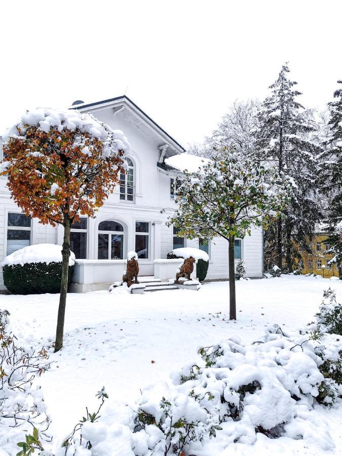 Meeressterne Hotel Weisses Schloss 塞巴特黑灵斯多夫 外观 照片