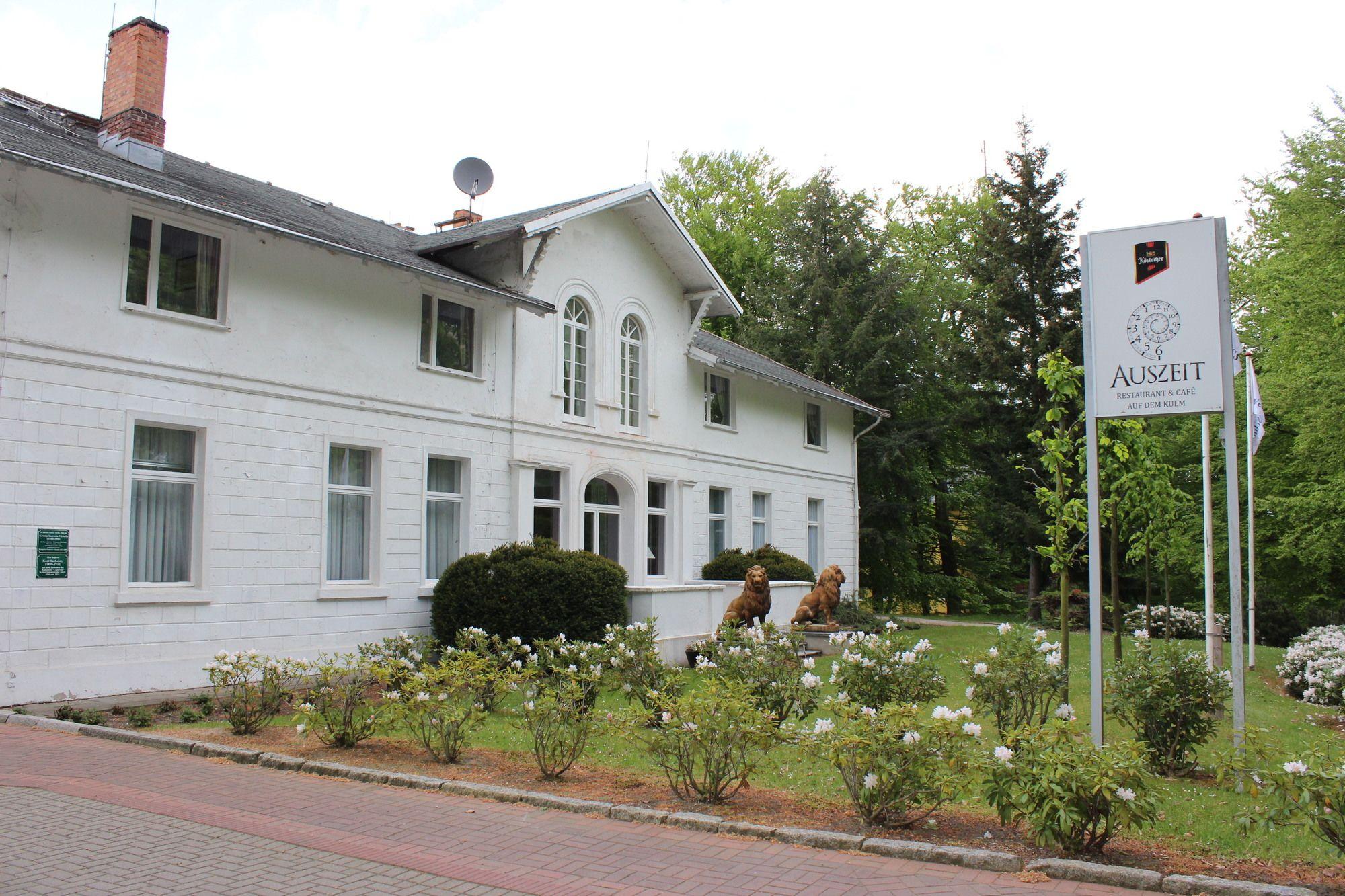 Meeressterne Hotel Weisses Schloss 塞巴特黑灵斯多夫 外观 照片
